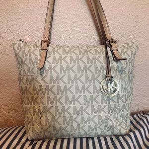 Michael Kors purse